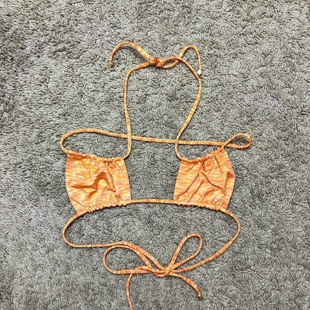 Lovers and Friends Treasure Top in Orange Space Dye - Picture 7 of 10